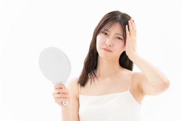 夏前、体と心が揺れる理由…花粉・寒暖差・肌荒れが感情を不安定にする